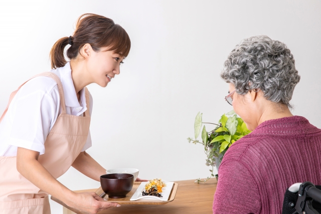 介護士　転職